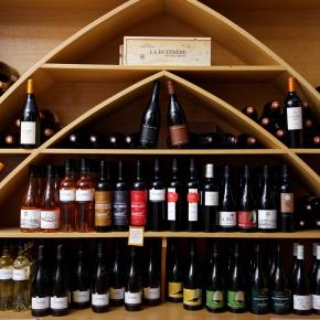LE VERRE D'UN vins