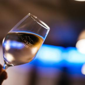 LE VERRE D'UN - CAVE