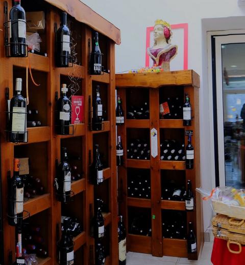 DONA CARCA VINS
